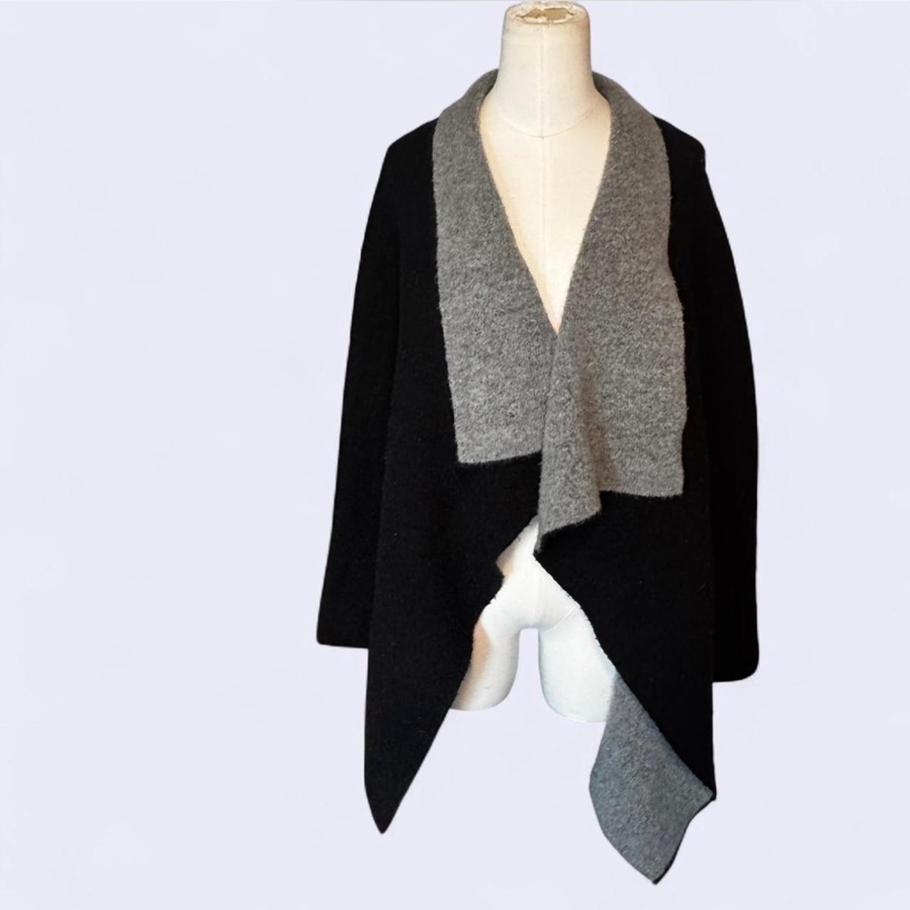 Johnston & Murphy Black and Gray Women's Cardigan drape asymmetric hemline sz s